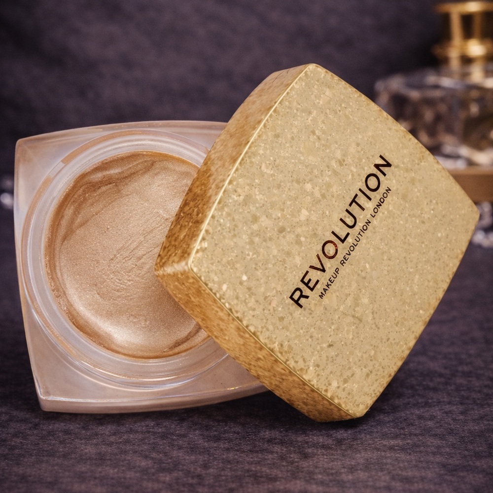 Revolution London Jelly Highlighter Monumental Makeup Sealed
